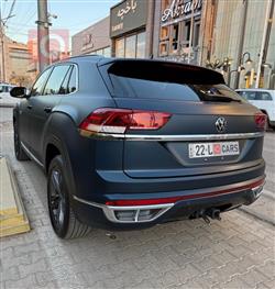 ڤۆڵکسواگن ئەتڵەس کرۆس سپۆرت